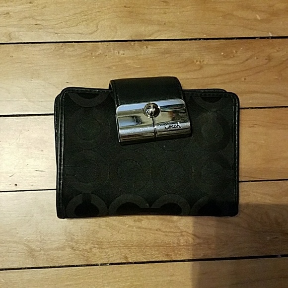 Coach Handbags - Coach Wallet